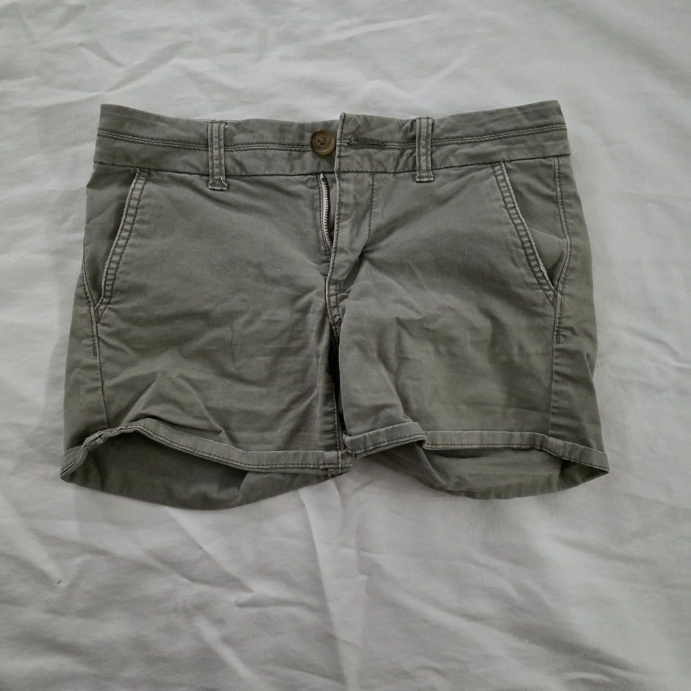 American Eagle Outfitters Women's Olive Cargo Shorts